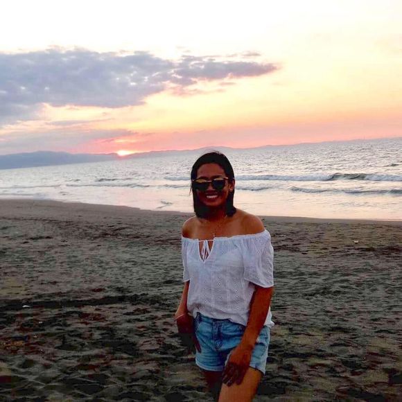 Meet your Posher, Shelly - Picture 1 of 1